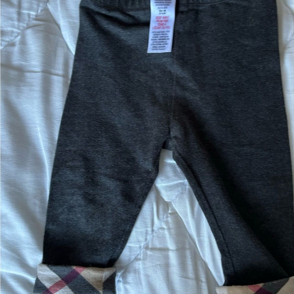 Burberry girls pants size :9 months - Picture 2 of 9